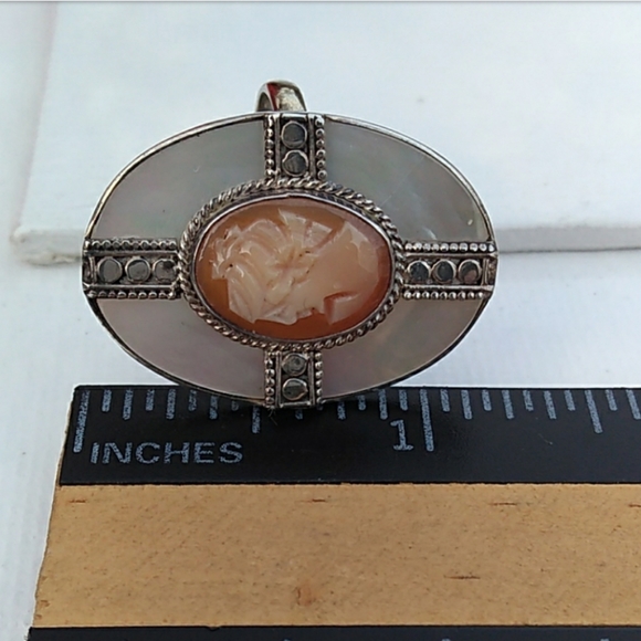 Sterl.Silver HandCarved Shell Cameo MOP Ring VTG - Picture 6 of 8